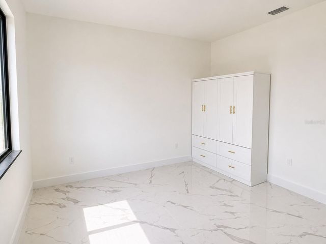 1107 NW 9TH AVENUE, Cape Coral, FL 33993