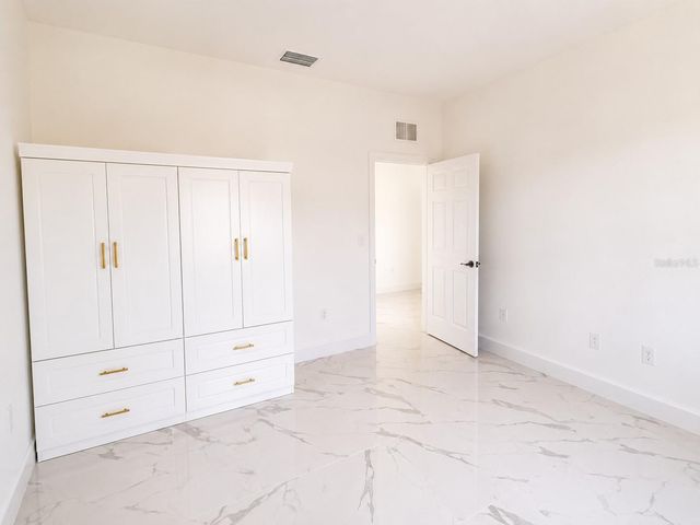 1107 NW 9TH AVENUE, Cape Coral, FL 33993