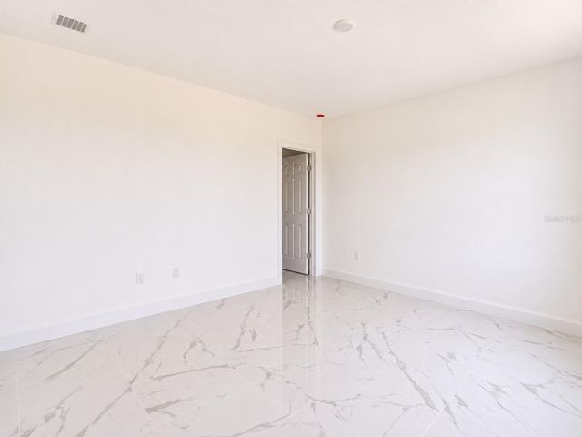 1107 NW 9TH AVENUE, Cape Coral, FL 33993