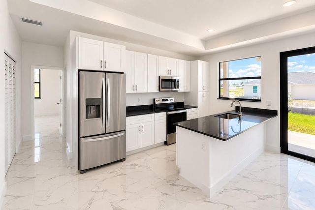 1107 NW 9TH AVENUE, Cape Coral, FL 33993
