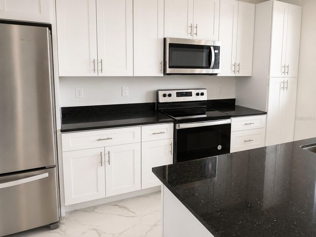 1107 NW 9TH AVENUE, Cape Coral, FL 33993