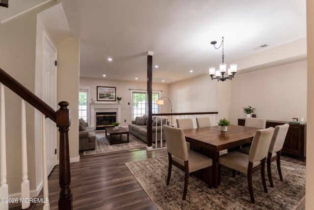 4 Vassar Place, Morganville, NJ 07751