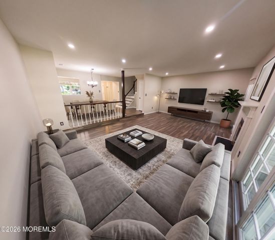 4 Vassar Place, Morganville, NJ 07751
