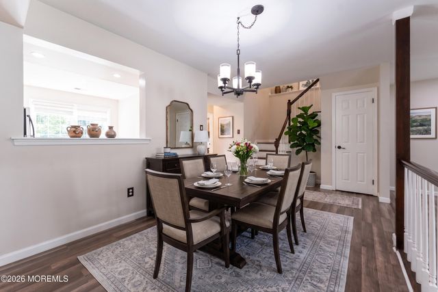 4 Vassar Place, Morganville, NJ 07751