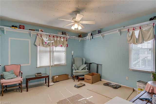 8921 Harpers Grove Lane, Clemmons, NC 27012