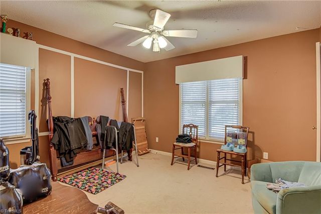 8921 Harpers Grove Lane, Clemmons, NC 27012