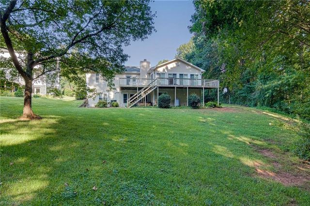 8921 Harpers Grove Lane, Clemmons, NC 27012