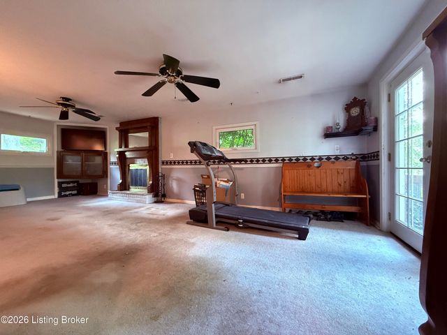 615 Rymer Way, Louisville, KY 40223
