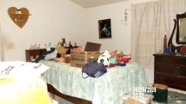 1313 Hartford, Salina, KS 67401