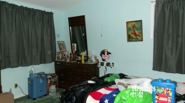 1313 Hartford, Salina, KS 67401