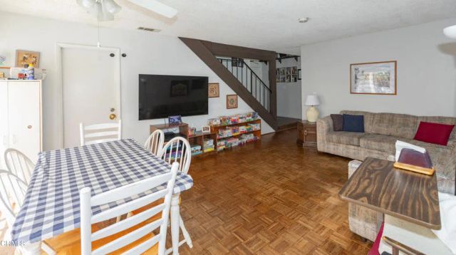 2190 Klamath Drive, Camarillo, CA 93010