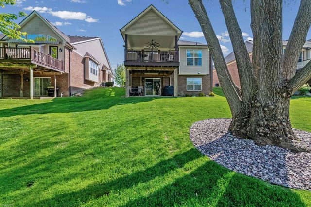 21186 Lilac Lane 155, Clinton Township, MI 48036