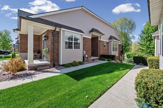 21186 Lilac Lane 155, Clinton Township, MI 48036