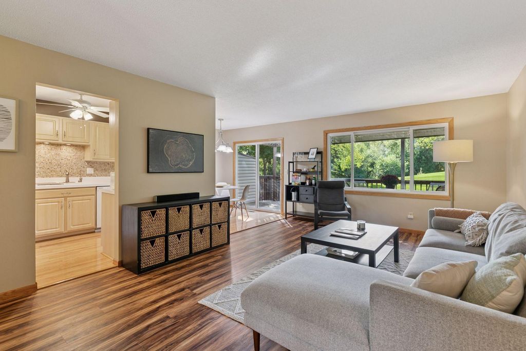 146 River Woods Lane, Burnsville, MN 55337 — exterior