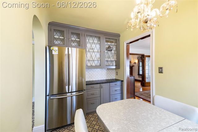120 Superior Boulevard, Wyandotte, MI 48192