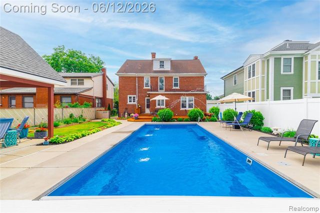120 Superior Boulevard, Wyandotte, MI 48192