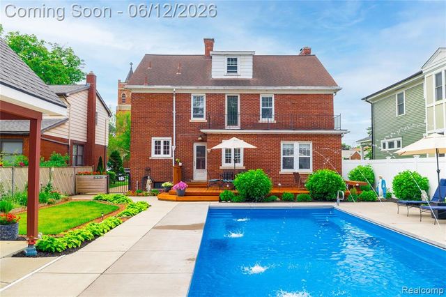 120 Superior Boulevard, Wyandotte, MI 48192