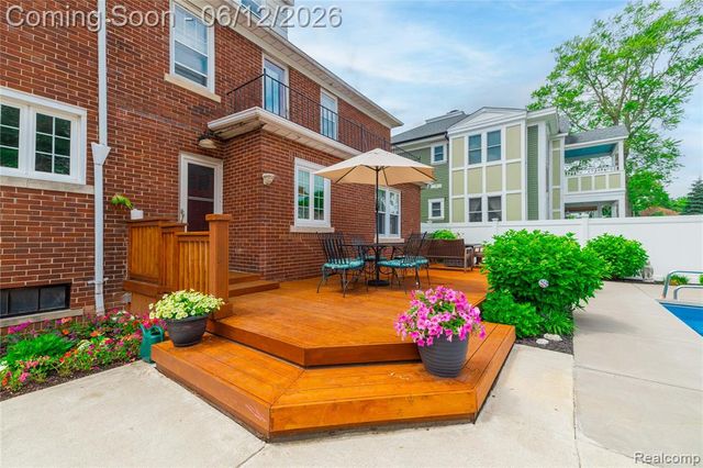 120 Superior Boulevard, Wyandotte, MI 48192