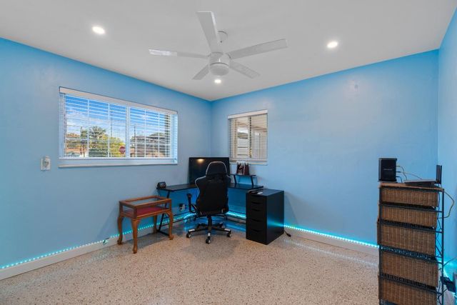 315 SW 6th Court, Boynton Beach, FL 33426