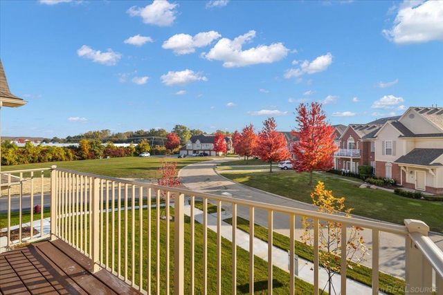 8292 Heywood Circle, Sterling Heights, MI 48312