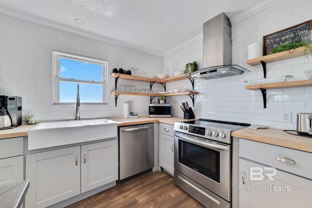 1159 W Beach Boulevard 201, Gulf Shores, AL 36542