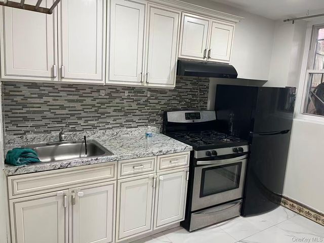 155-17 65 Avenue, Flushing, NY 11357