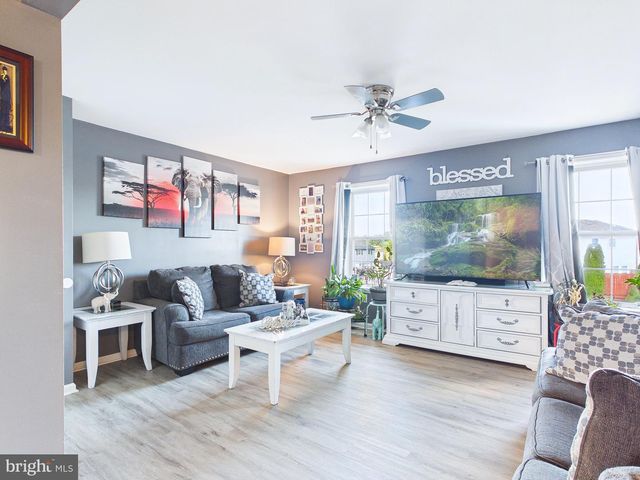 37 PRIVET DR, Etters, PA 17319