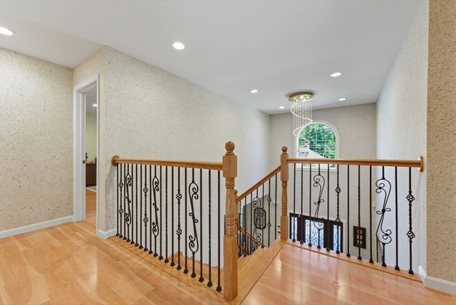 147 Grandview Ave, West Springfield, MA 01089