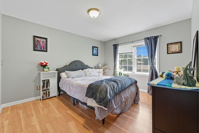 147 Grandview Ave, West Springfield, MA 01089
