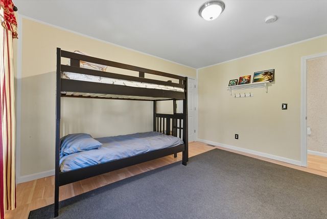 147 Grandview Ave, West Springfield, MA 01089