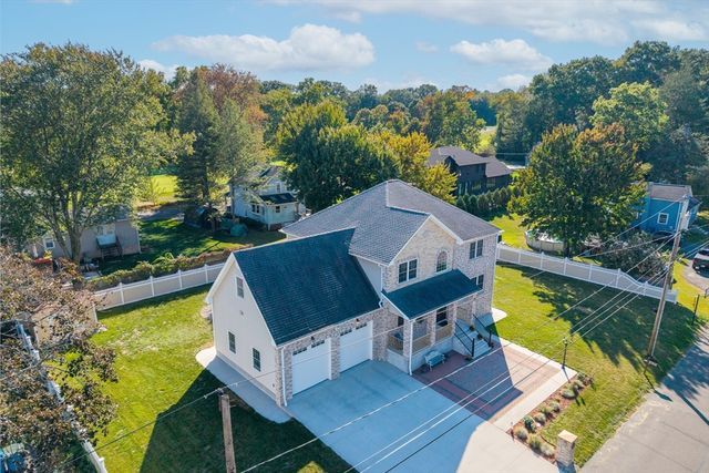 147 Grandview Ave, West Springfield, MA 01089