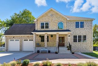 147 Grandview Ave, West Springfield, MA 01089