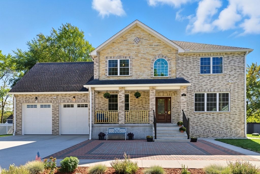 147 Grandview Ave, West Springfield, MA 01089