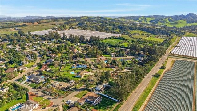 2152 Lake Marie, Santa Maria, CA 93455