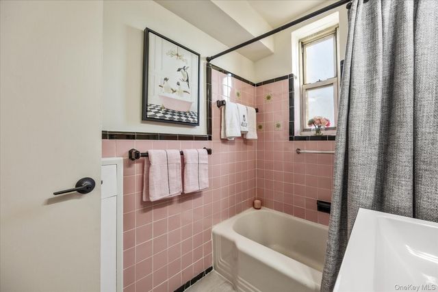 243 McDonald Avenue 3F, Brooklyn, NY 11218