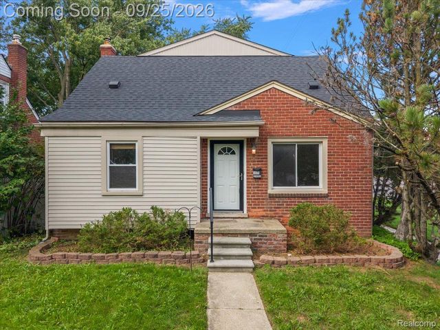 3225 N Vermont Avenue, Royal Oak, MI 48073