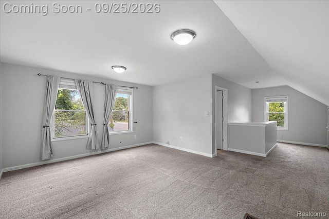 3225 N Vermont Avenue, Royal Oak, MI 48073