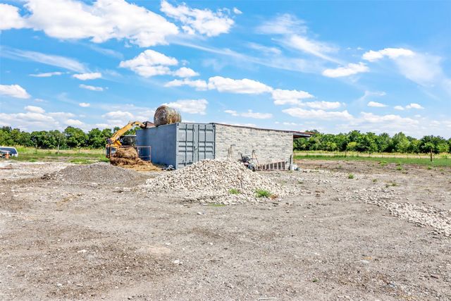 4000 Fm 272, Celeste, TX 75423