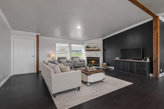 4000 Fm 272, Celeste, TX 75423