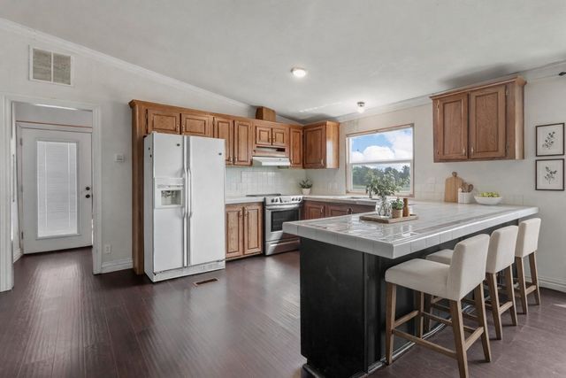 4000 Fm 272, Celeste, TX 75423