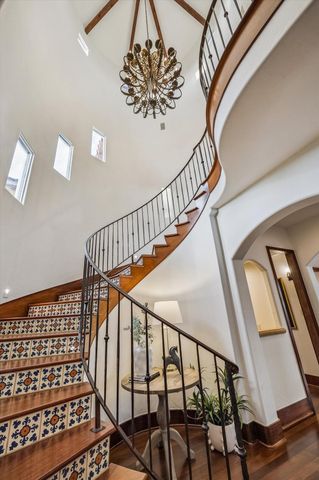 838 Ashland Street, Houston, TX 77007