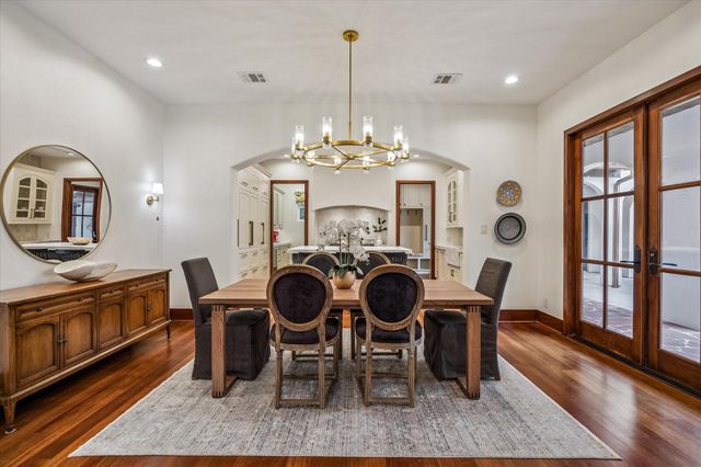 838 Ashland Street, Houston, TX 77007