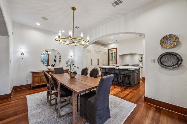 838 Ashland Street, Houston, TX 77007