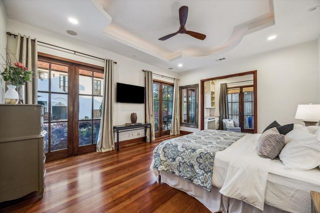 838 Ashland Street, Houston, TX 77007