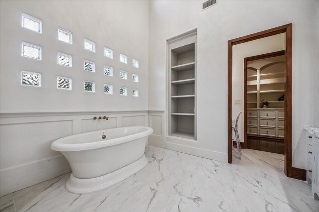 838 Ashland Street, Houston, TX 77007