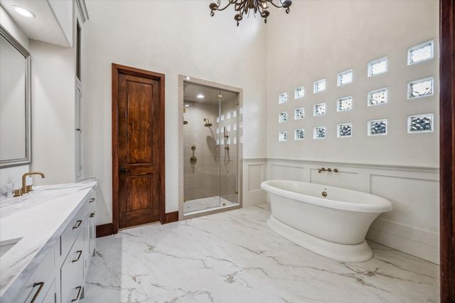 838 Ashland Street, Houston, TX 77007