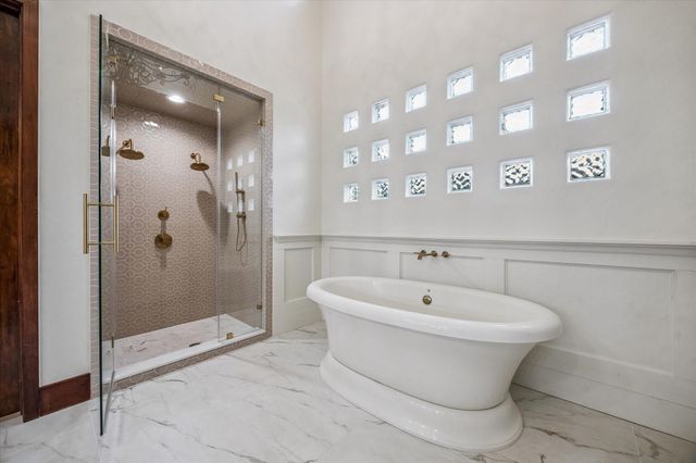 838 Ashland Street, Houston, TX 77007