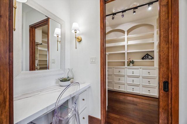 838 Ashland Street, Houston, TX 77007