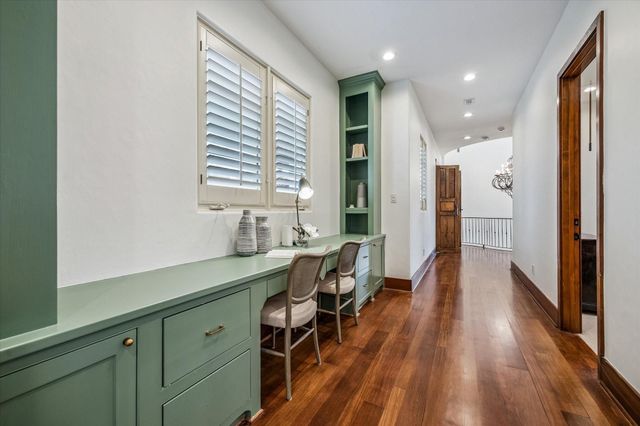 838 Ashland Street, Houston, TX 77007