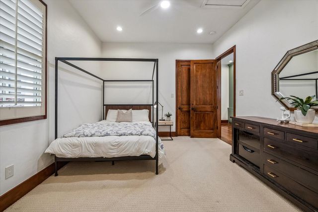 838 Ashland Street, Houston, TX 77007